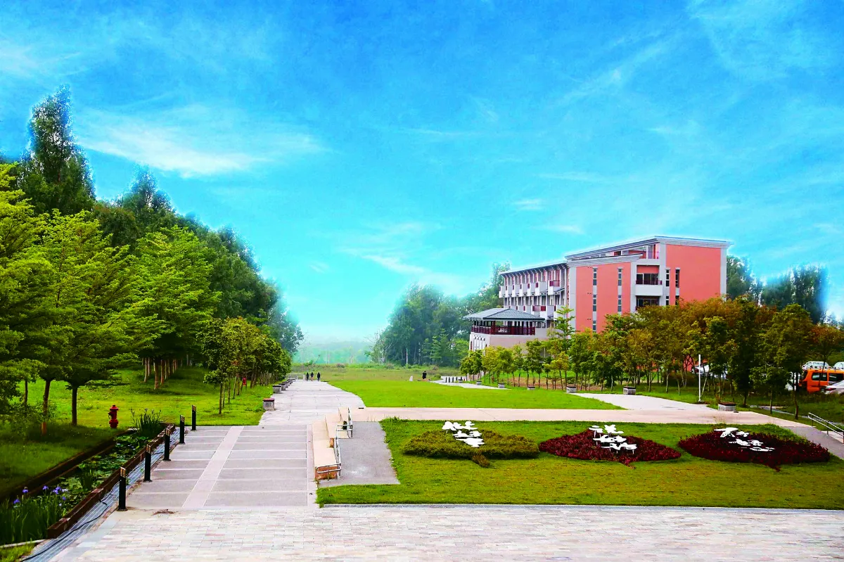 南華連7年 上世界百大綠色大學
