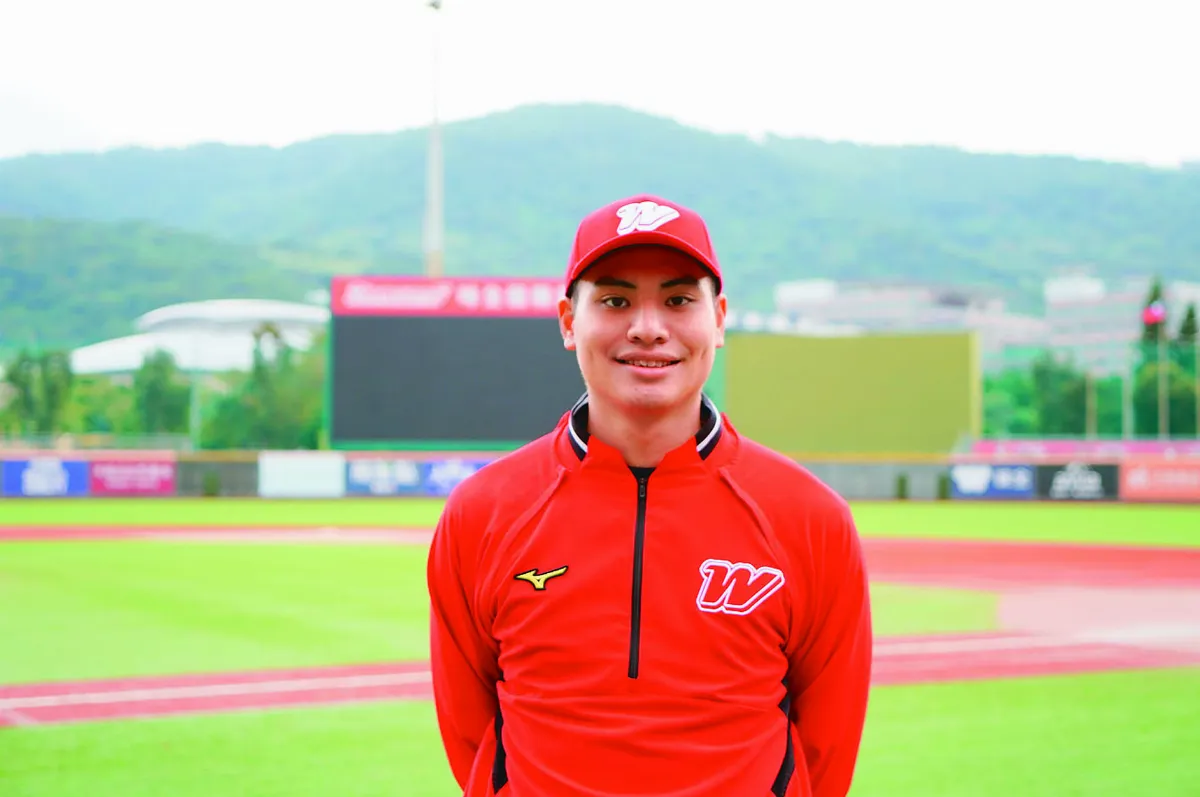 藍翊誠加盟龍隊 職棒首見台大生