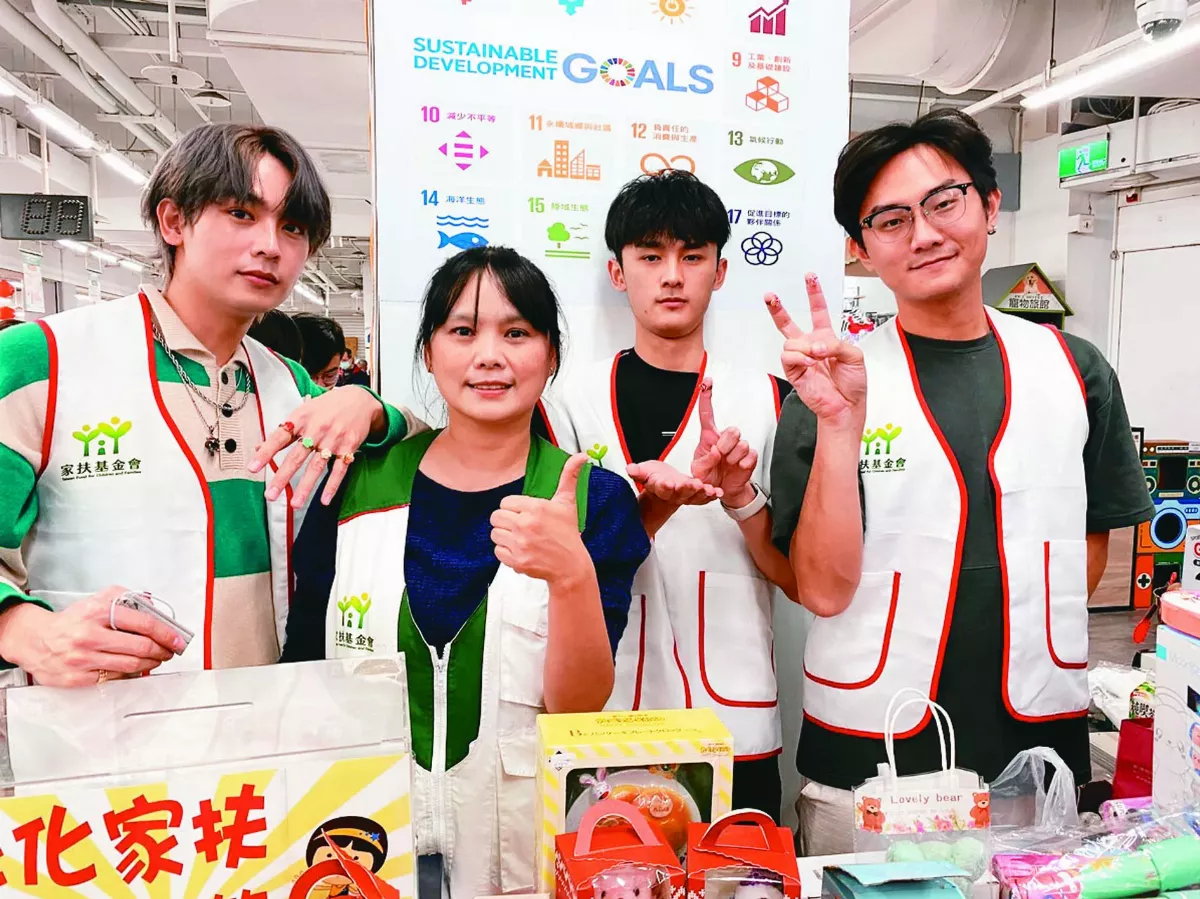 募資達百萬 母子元旦義賣10年 回饋扶助人
