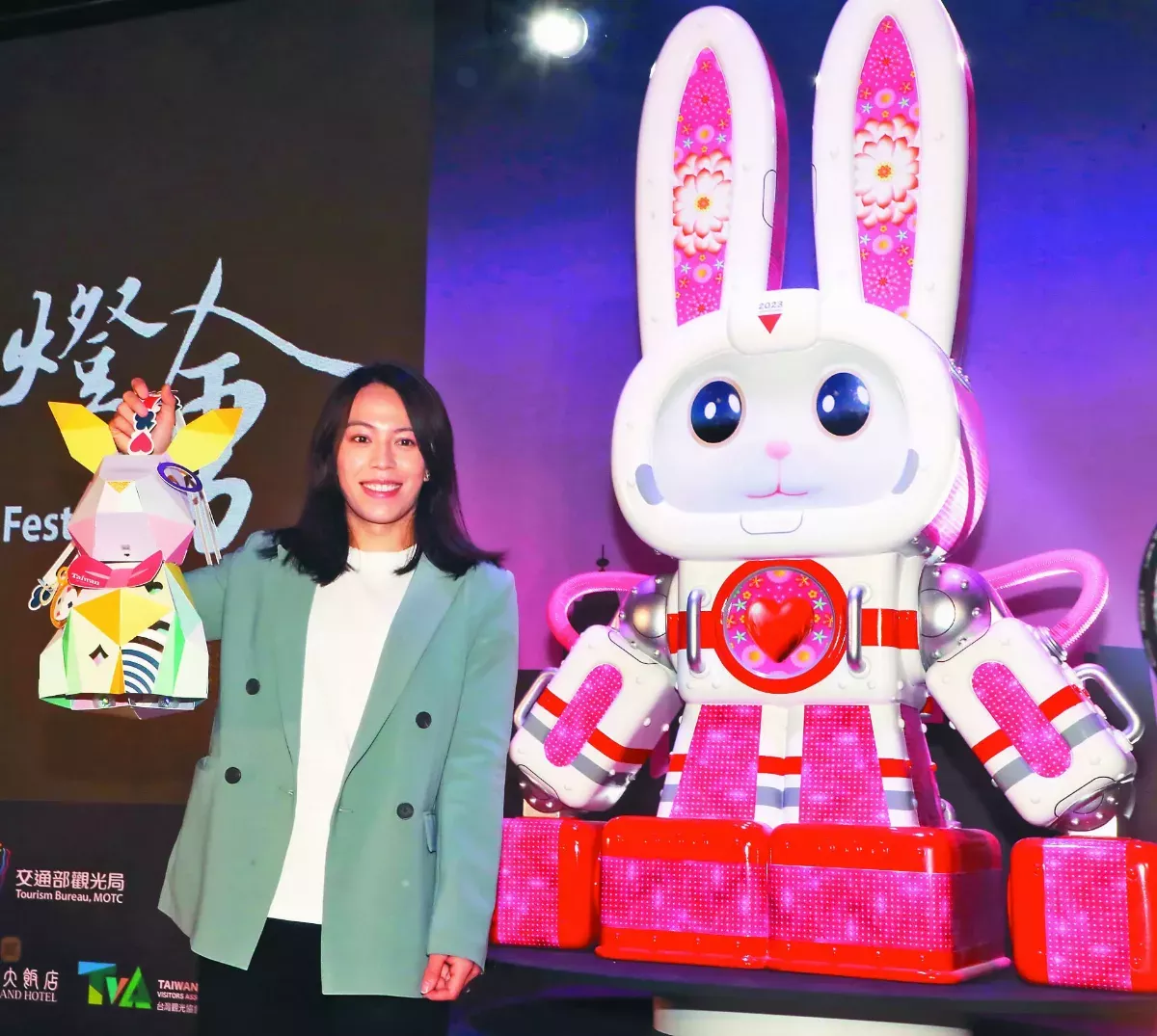 台灣燈會2月5日   點燈 玉兔壯彩亮相