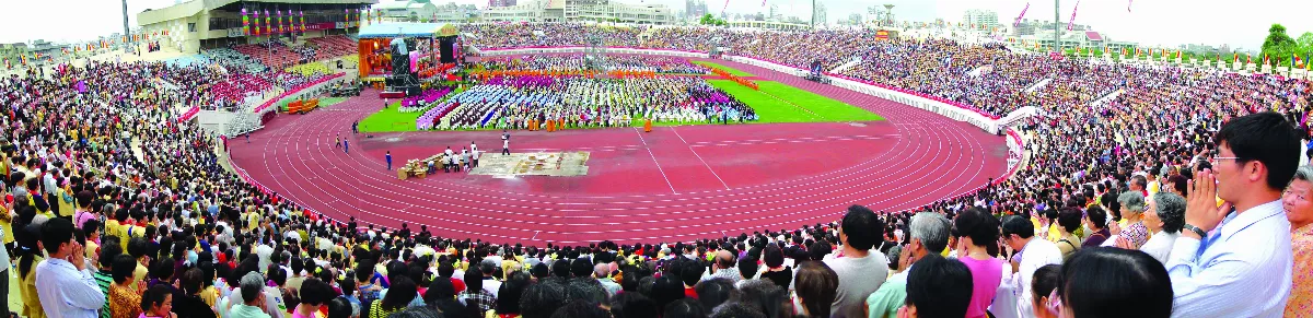 40年 傳燈萬方時期 1997～2006 年