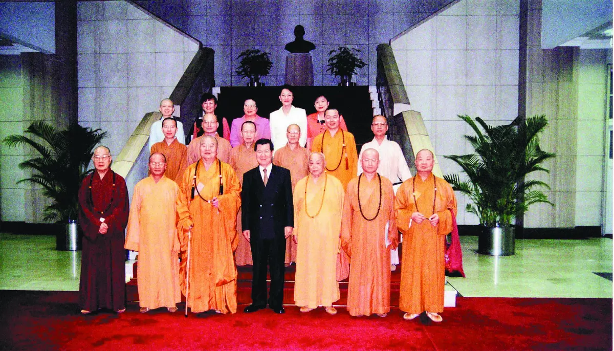 爭取國定佛誕 凱道同慶母恩