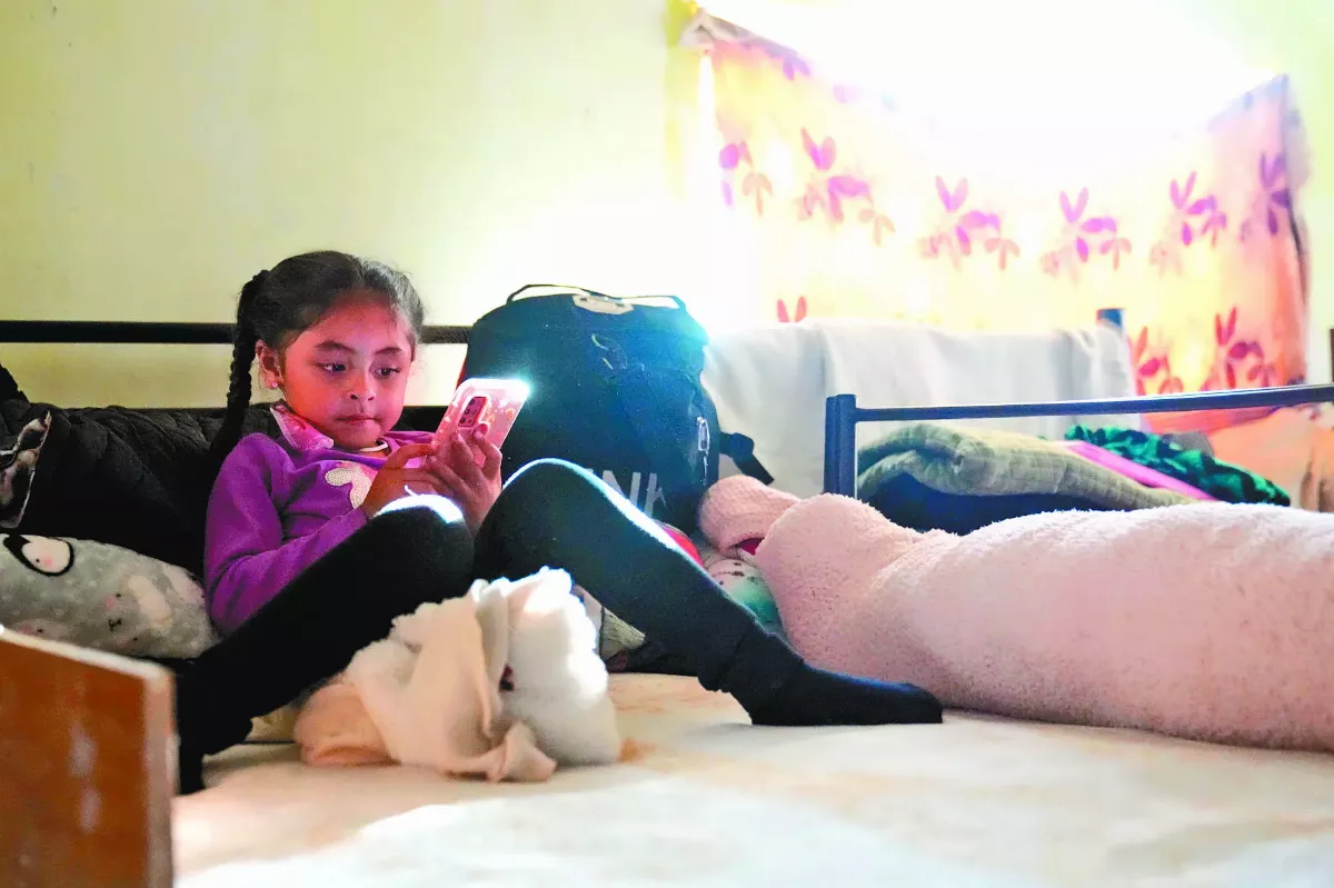 手機育兒影響有限  但應有配套