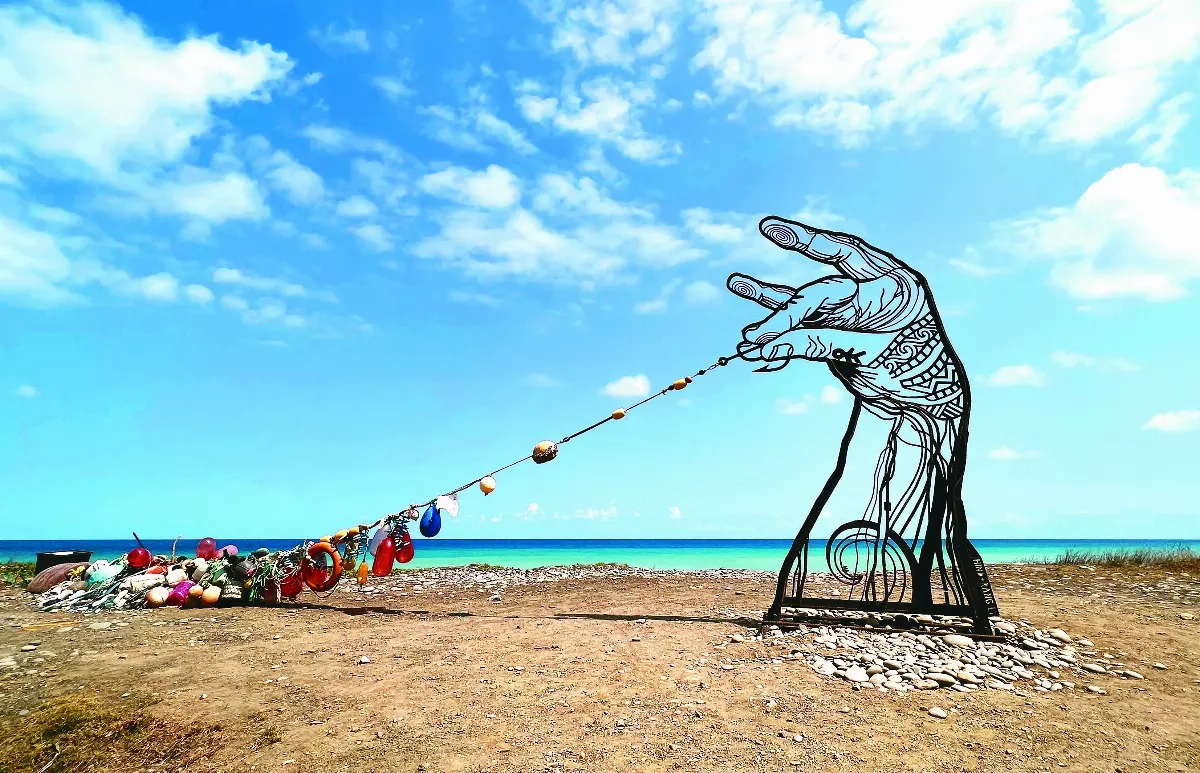 海邊蓮花手印 暑假前亮相