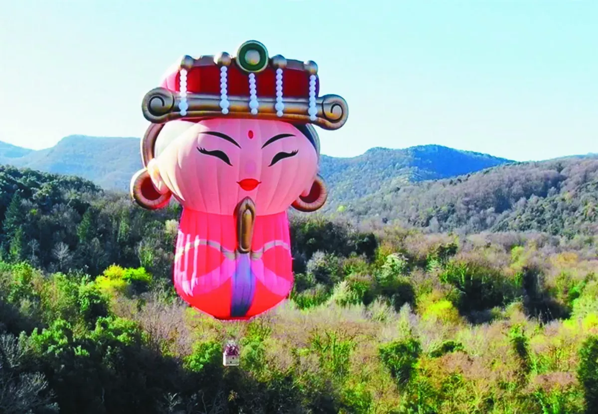 前進西班牙 Q版媽祖熱氣球升空