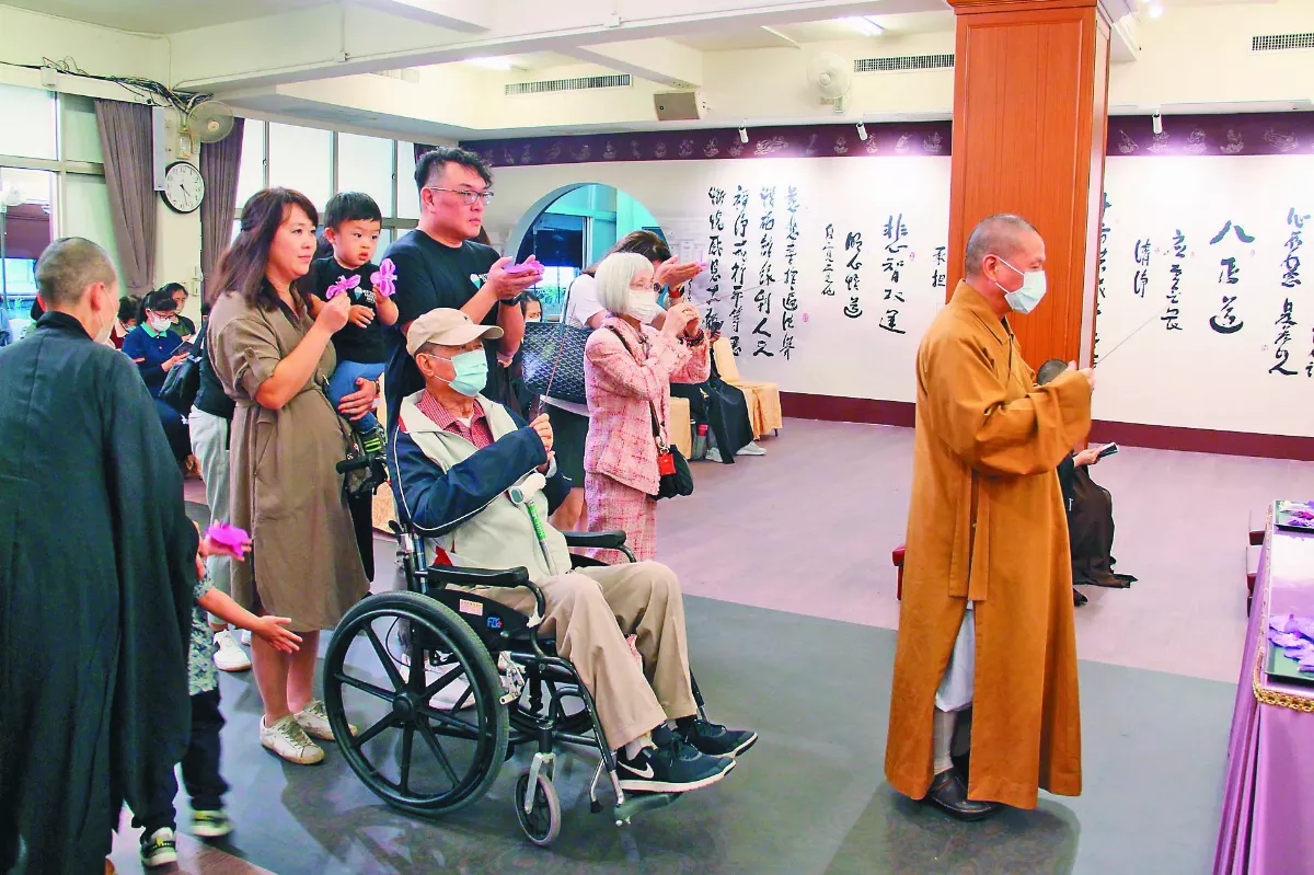 三代都學佛 阮呂芳周回山團聚