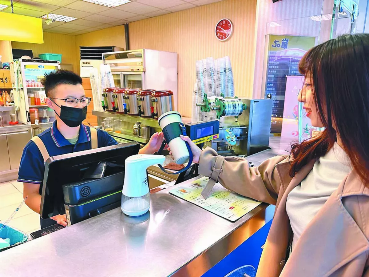 新北飲料店 5月起禁一次性塑膠杯 