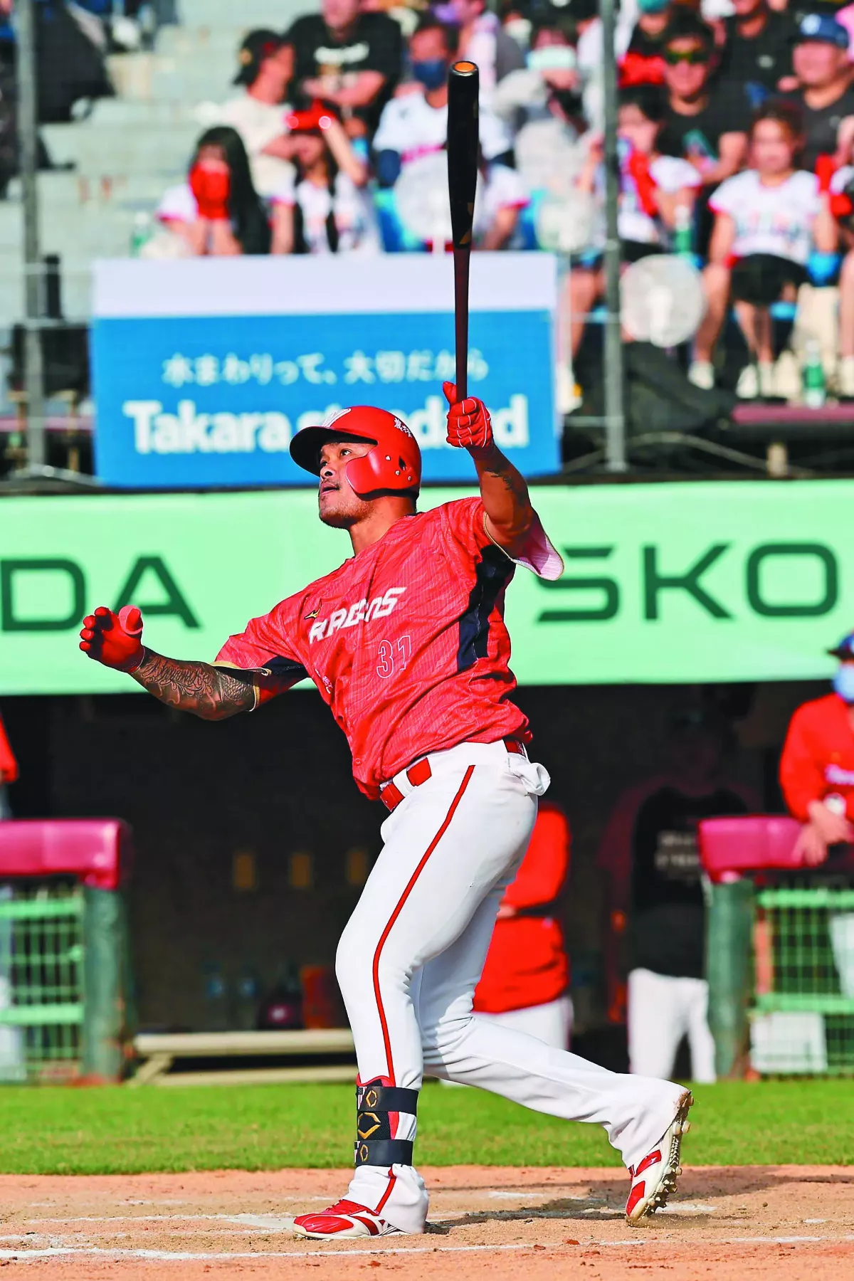 棒球雙雄 隔海一起紅不讓  林智勝300轟 中職第一人