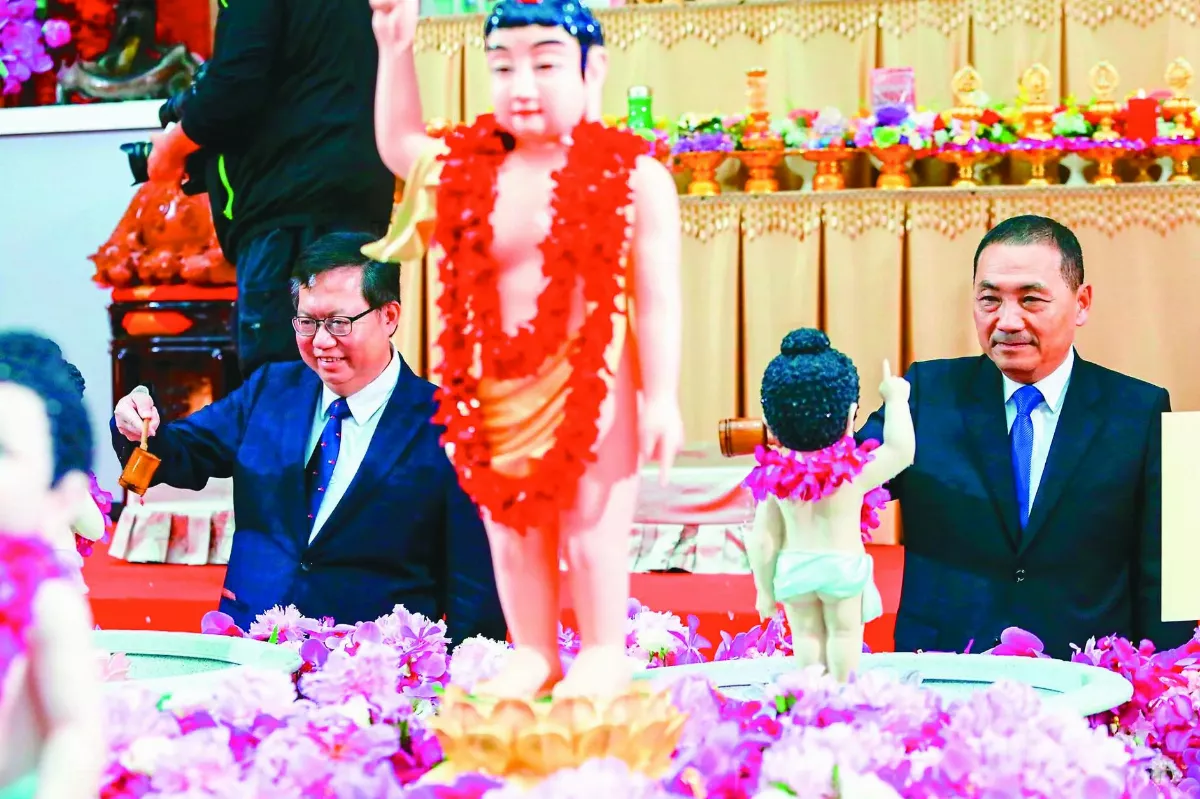 鄭文燦、侯友宜浴佛  肯定國際蔬食文化節