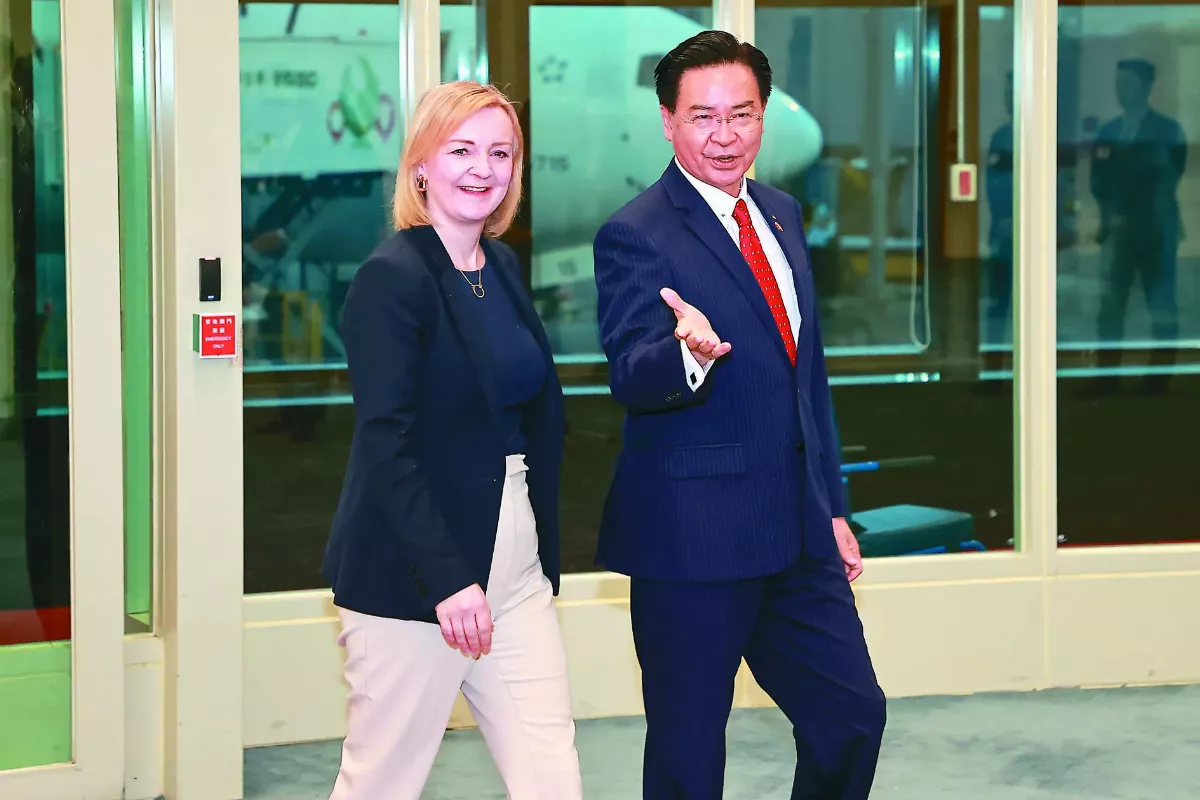 前英相抵台：很高興關鍵時刻到訪