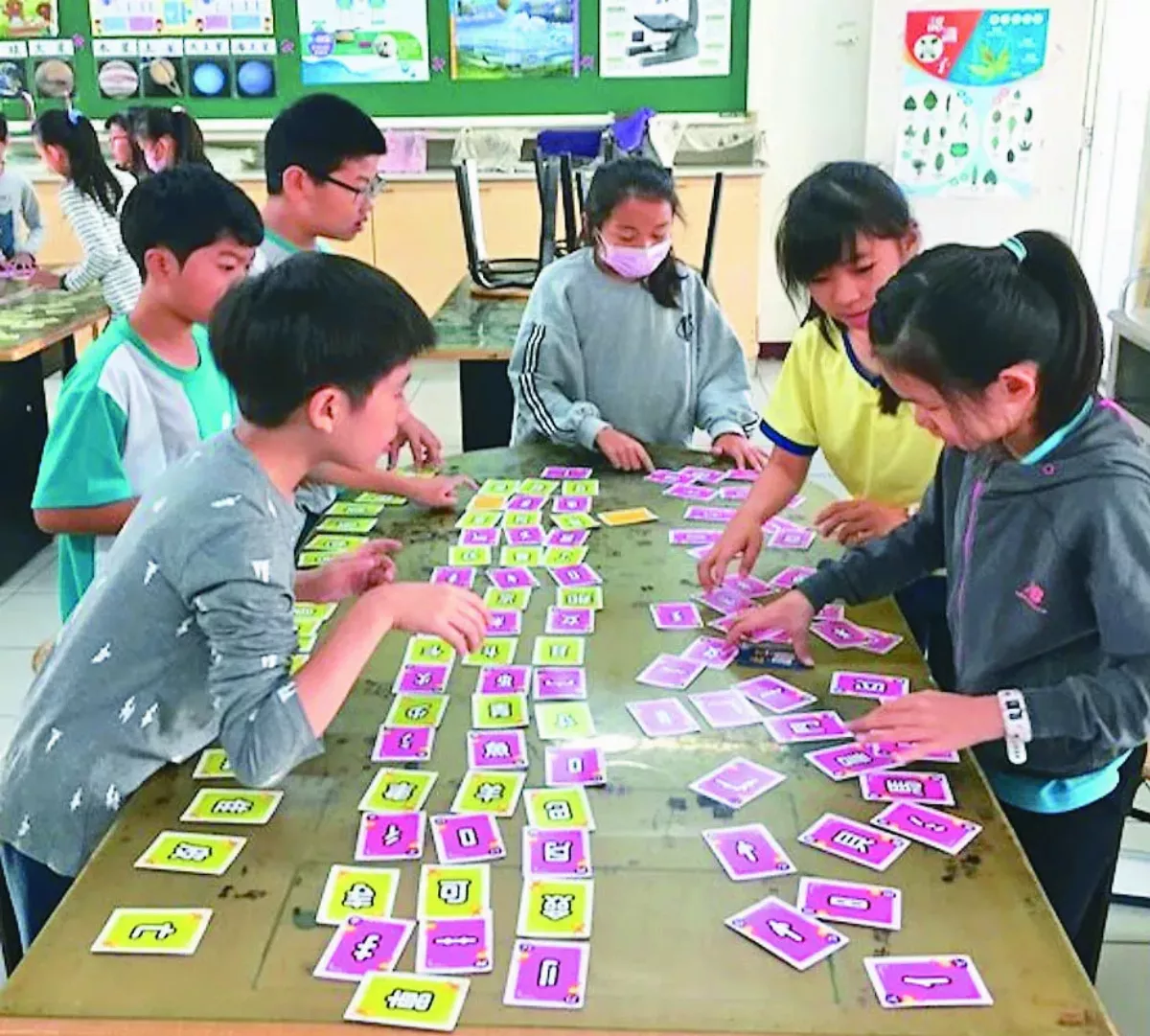 動知識桌遊卡 把課堂變有趣