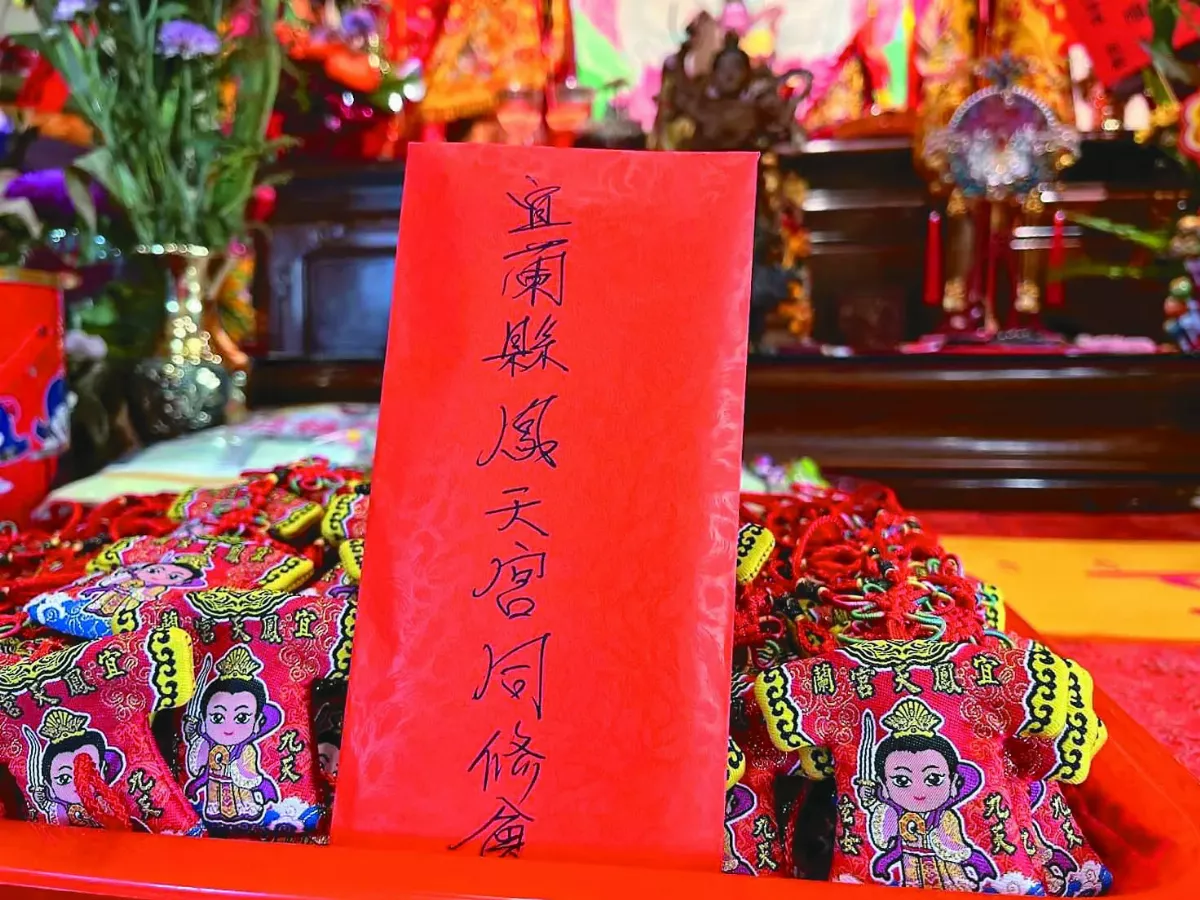 岳明國中小七年級 靠洗車手作募款赴尼國服務