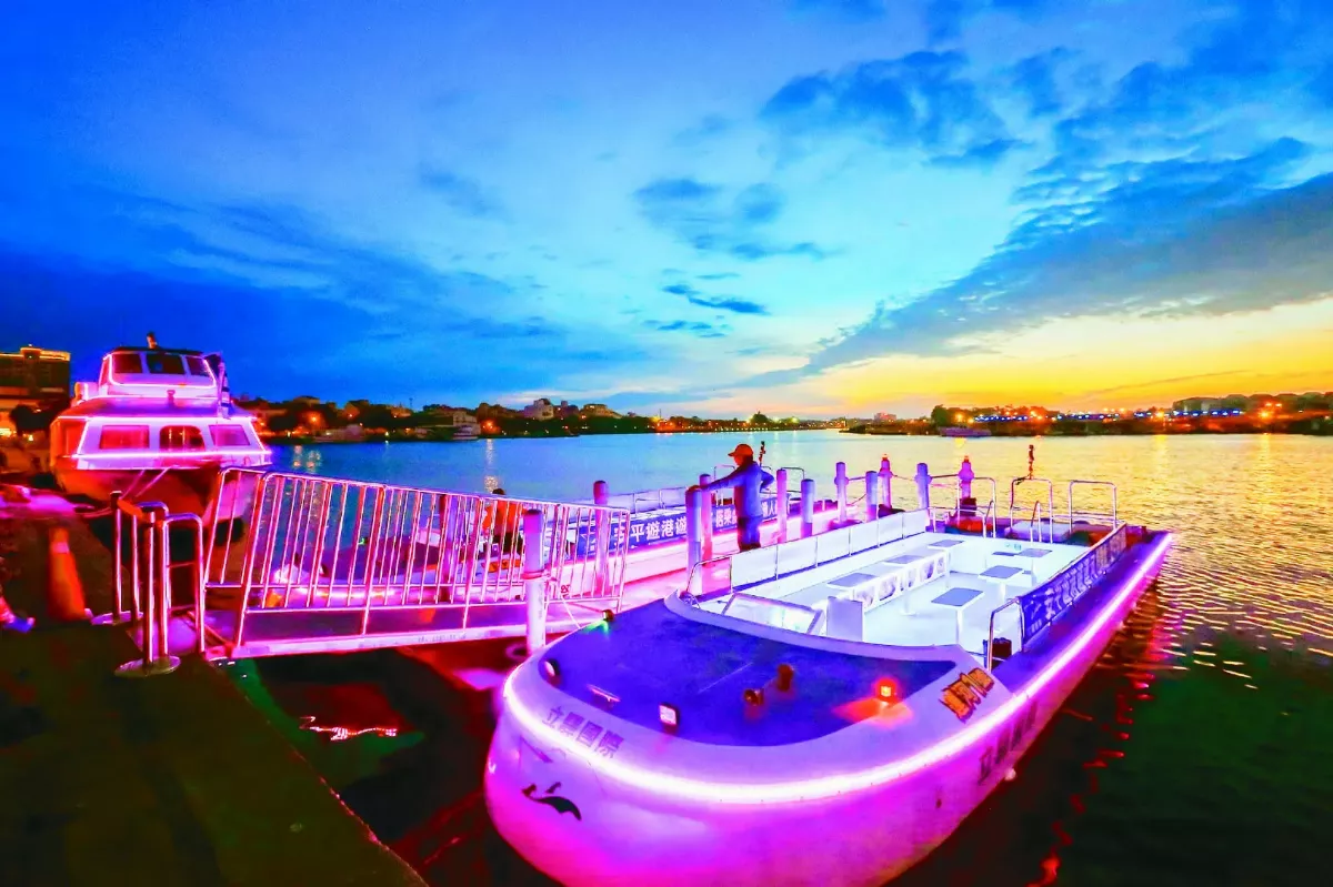 低碳輕旅．慢遊台南