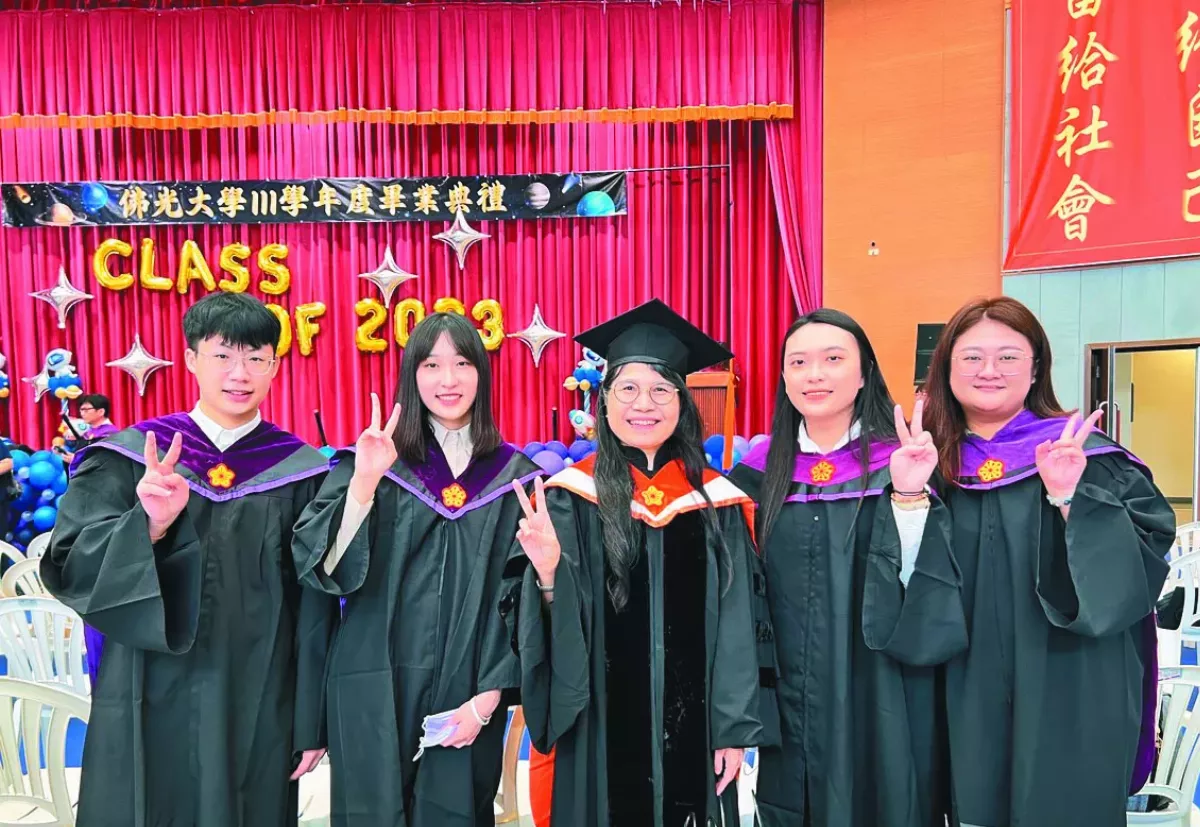 佛大畢典 展現優質品格教育成果