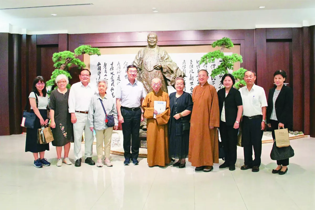 蘭女校長赴佛光山  拜訪傑出校友