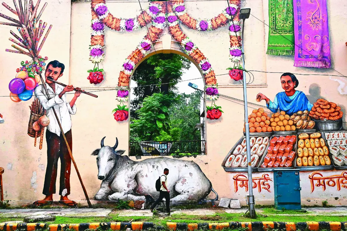 熱浪襲印度 看壁畫消暑