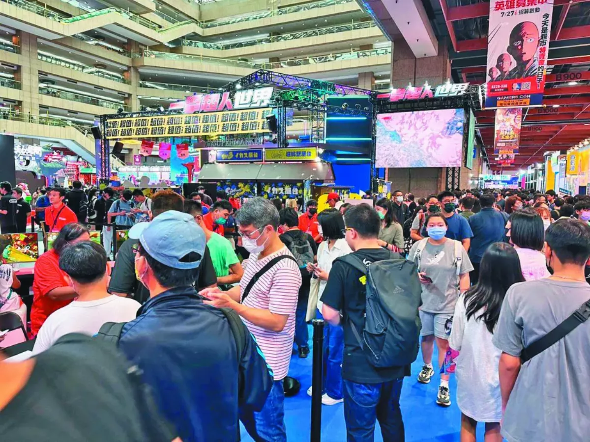 漫博開展 15萬漫迷無畏颱風