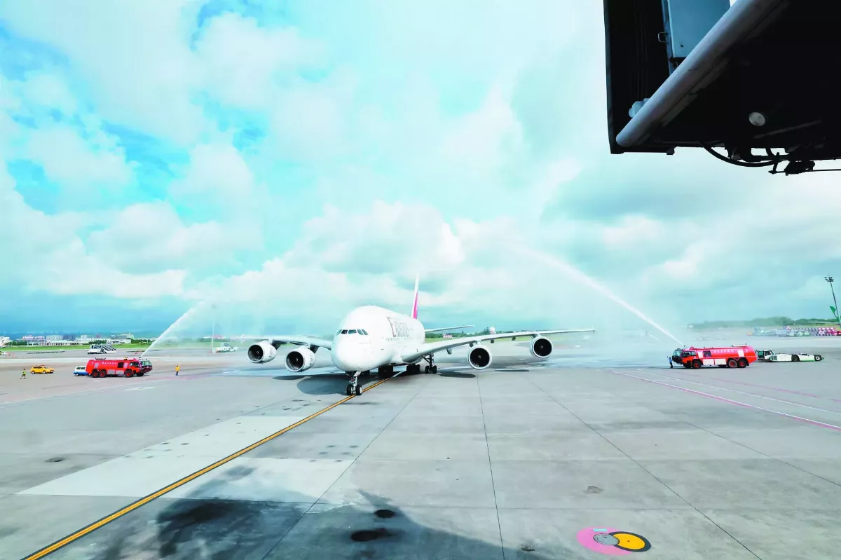 阿聯酋A380回歸 桃機灑水歡迎