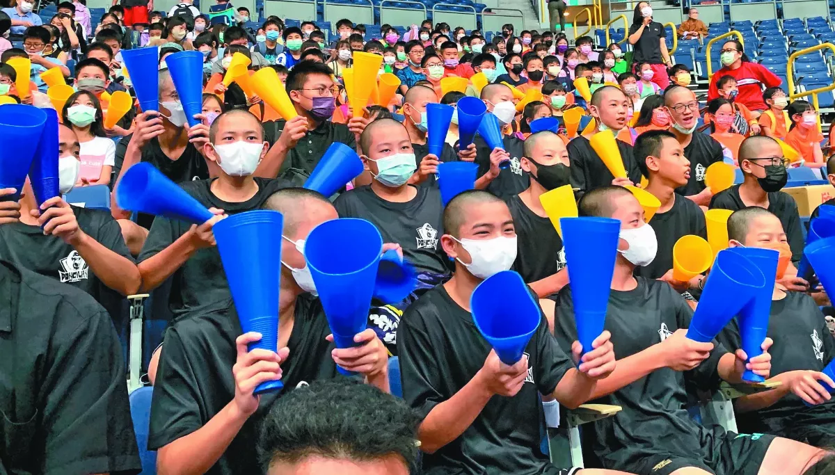 場上精湛演出 鼓舞場邊小將 