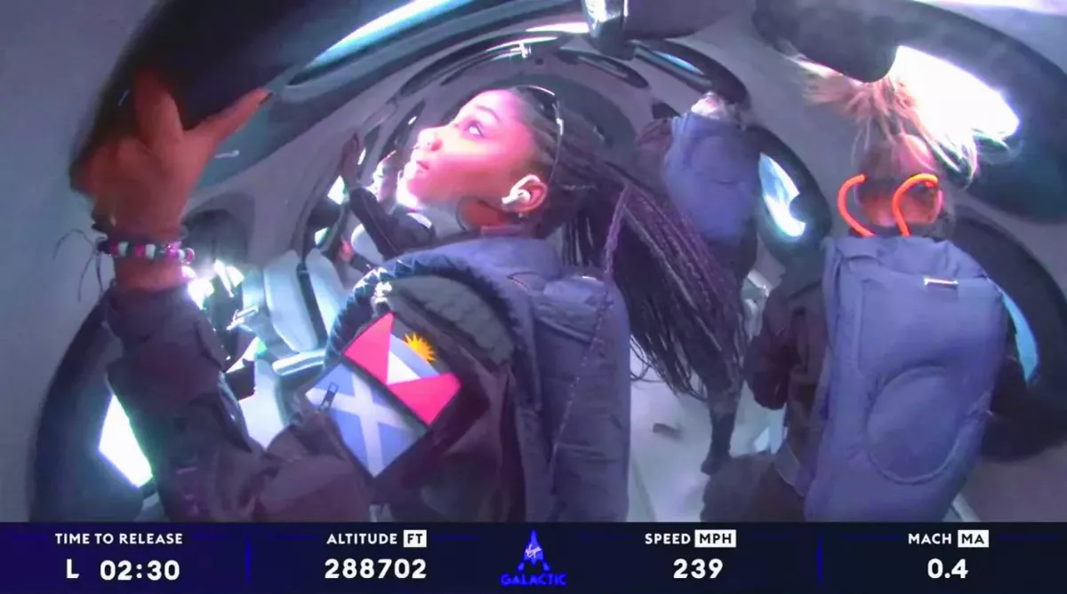 一趟要價千萬 維珍銀河 載首批旅客遊太空