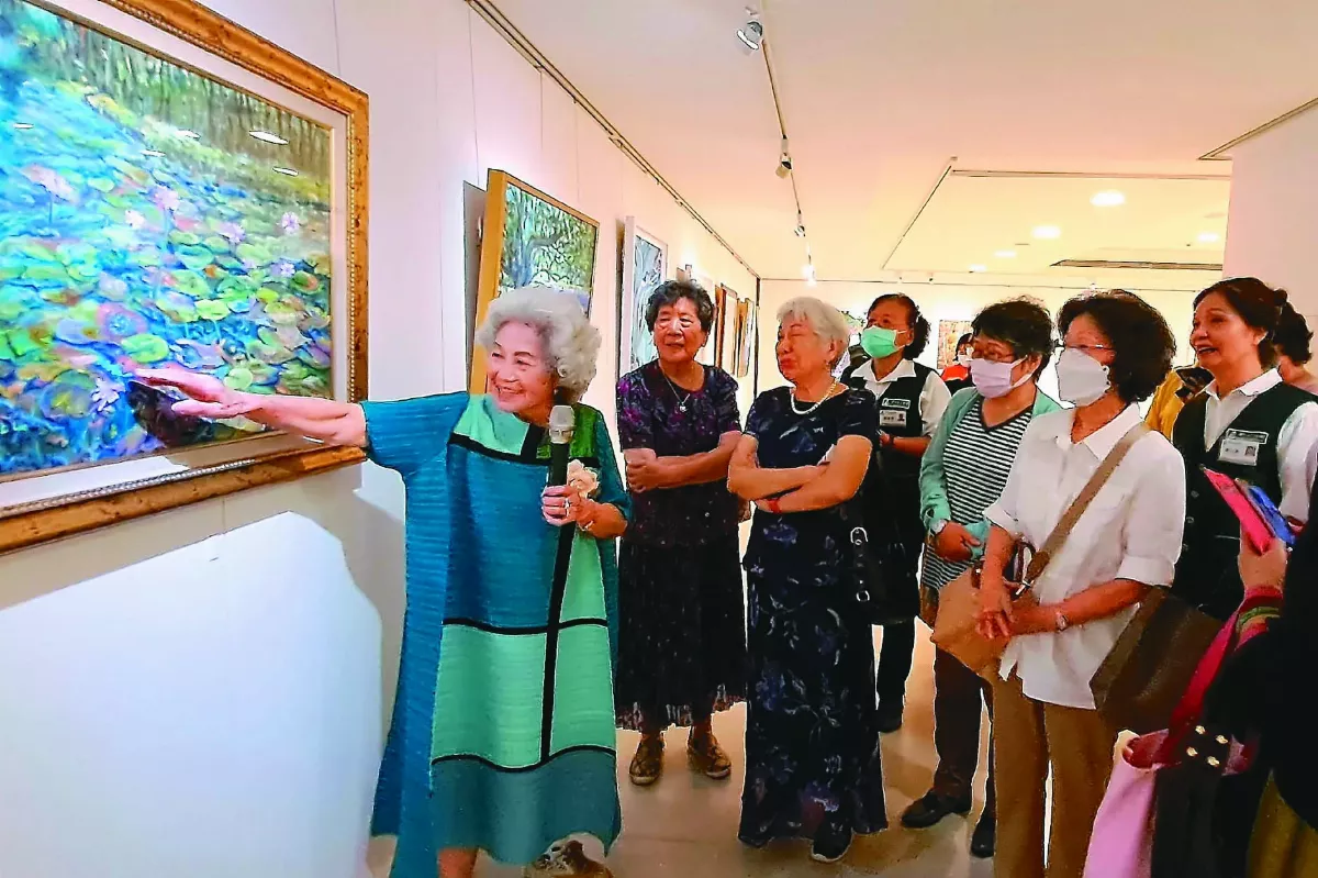 城鄉麗景花開時  李美玲展西畫