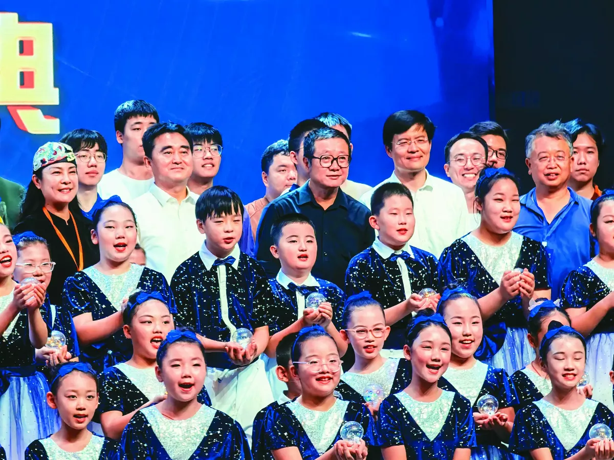 【科幻作家】劉慈欣 努力和運氣是「x乘以y」 一個為0結果全為0 