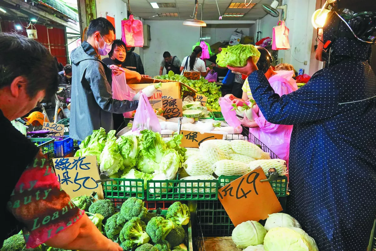 颱風吹升菜價 雞蛋今起漲3元