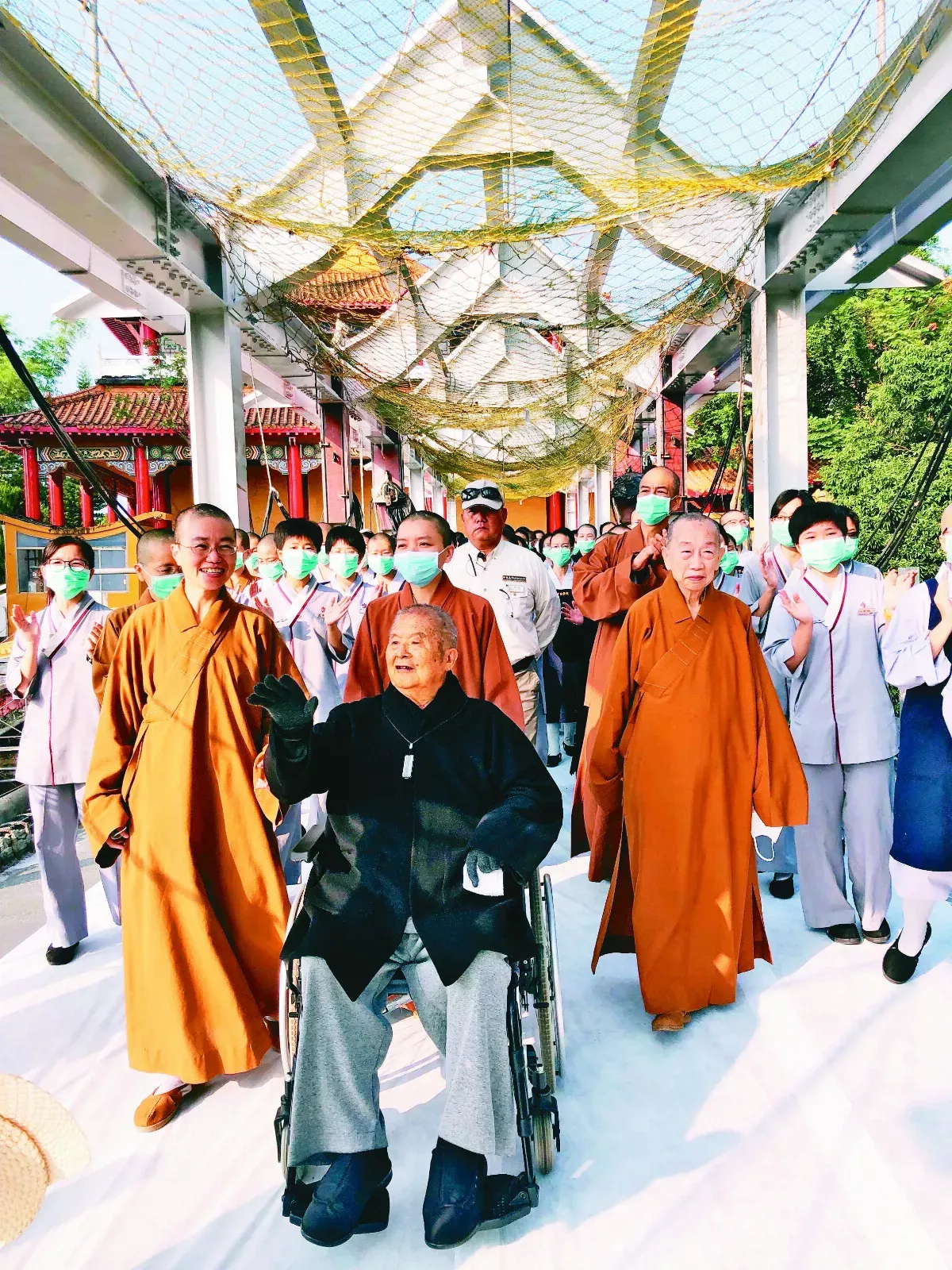 破銅爛鐵也要打煉成鋼（節錄）