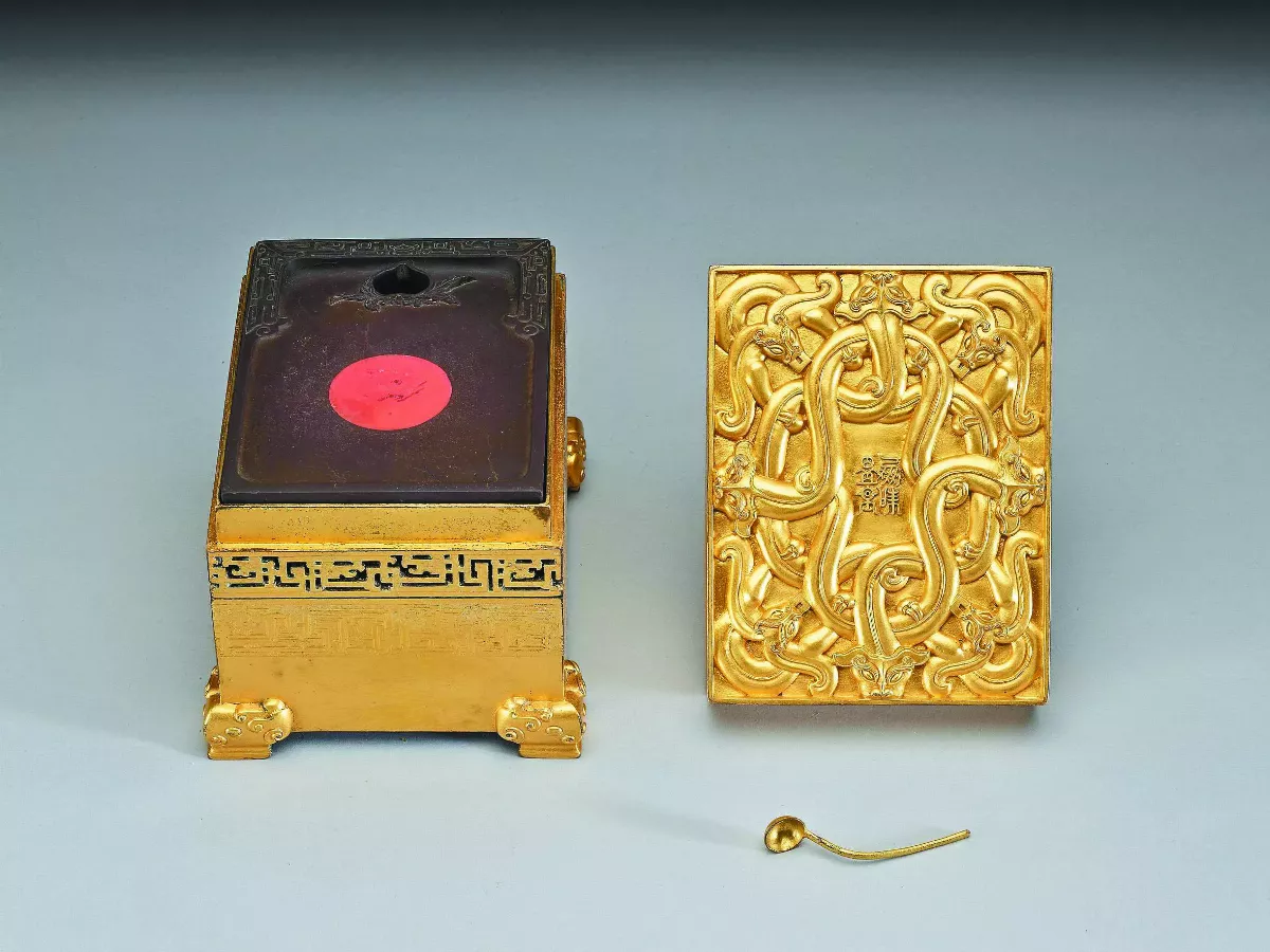 中秋賞硯兔 故宮展文人愛硯情懷