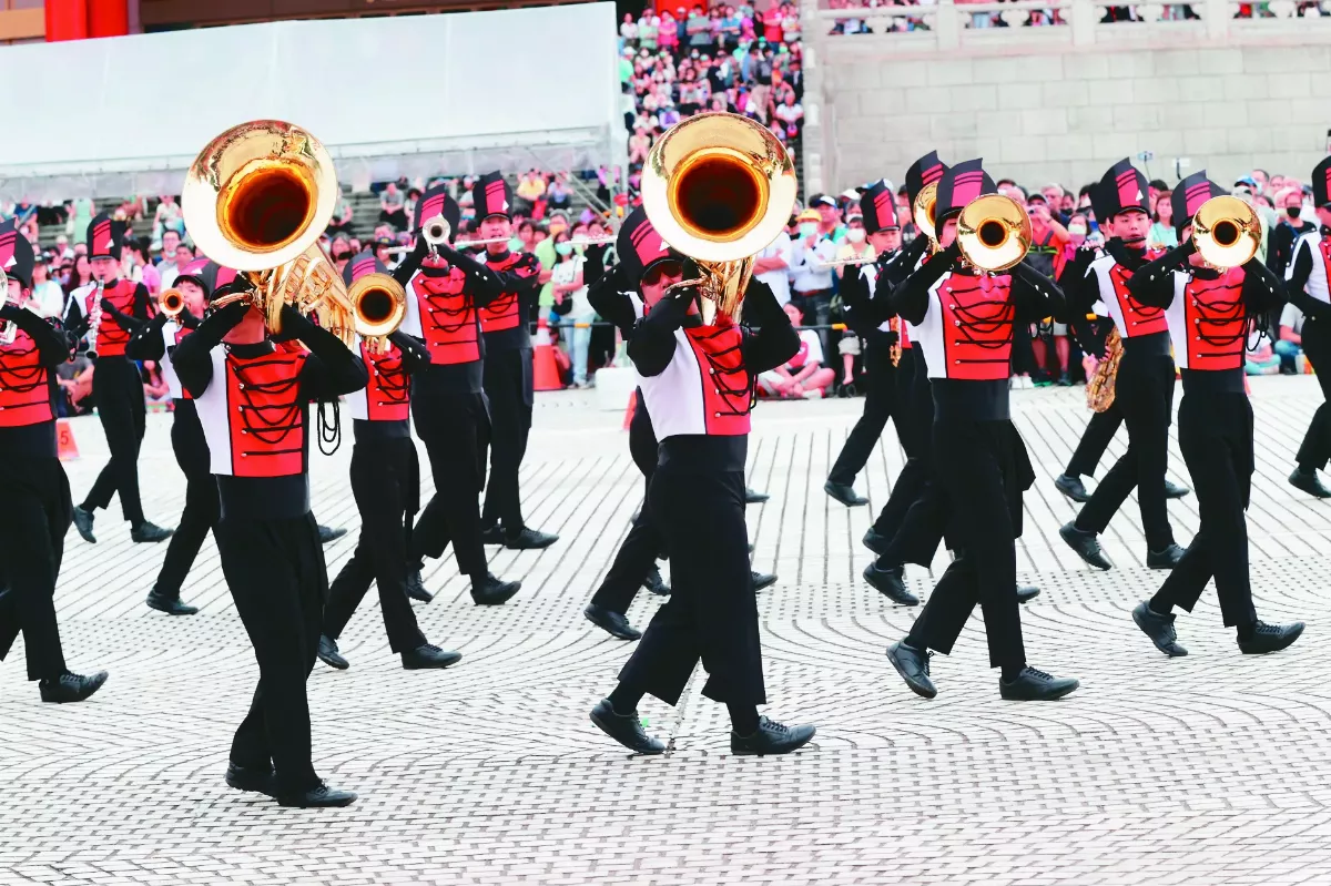 鼓號旗國慶預演 騎士、棕熊都出馬