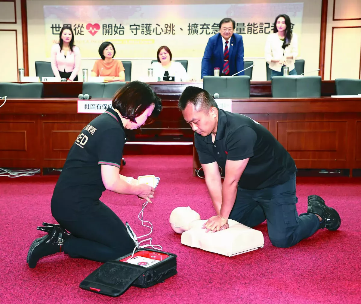 新法上路  全台派出所 仍缺614台AED