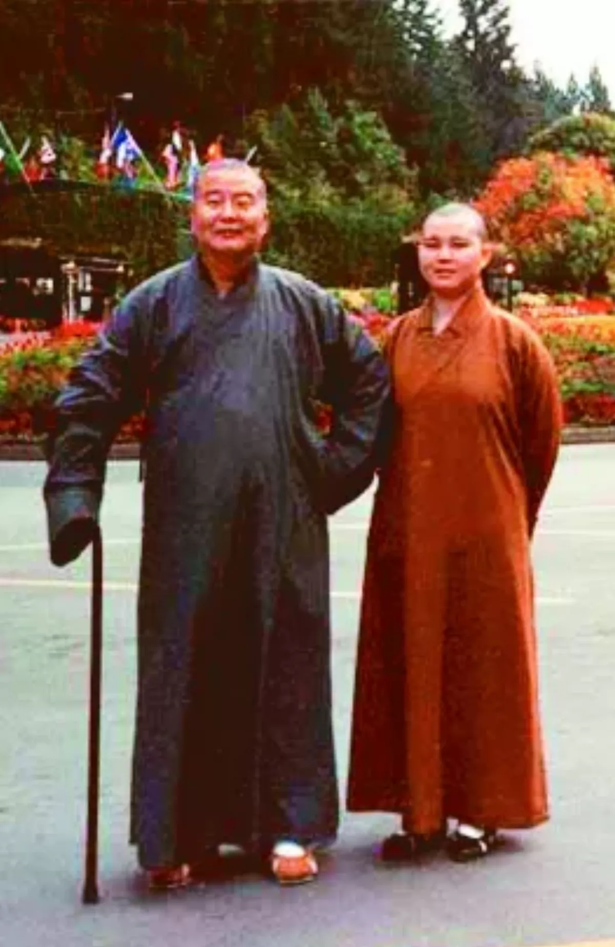 費盡千辛萬苦 只為教我救我 