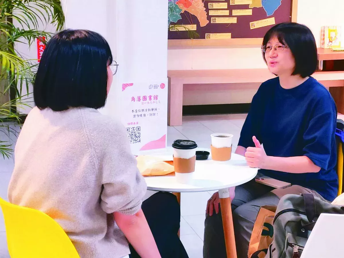 先進圖書館 功能超越書籍