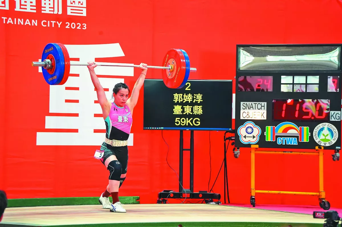 40秒一本奏功 連珍羚全運柔道8連霸