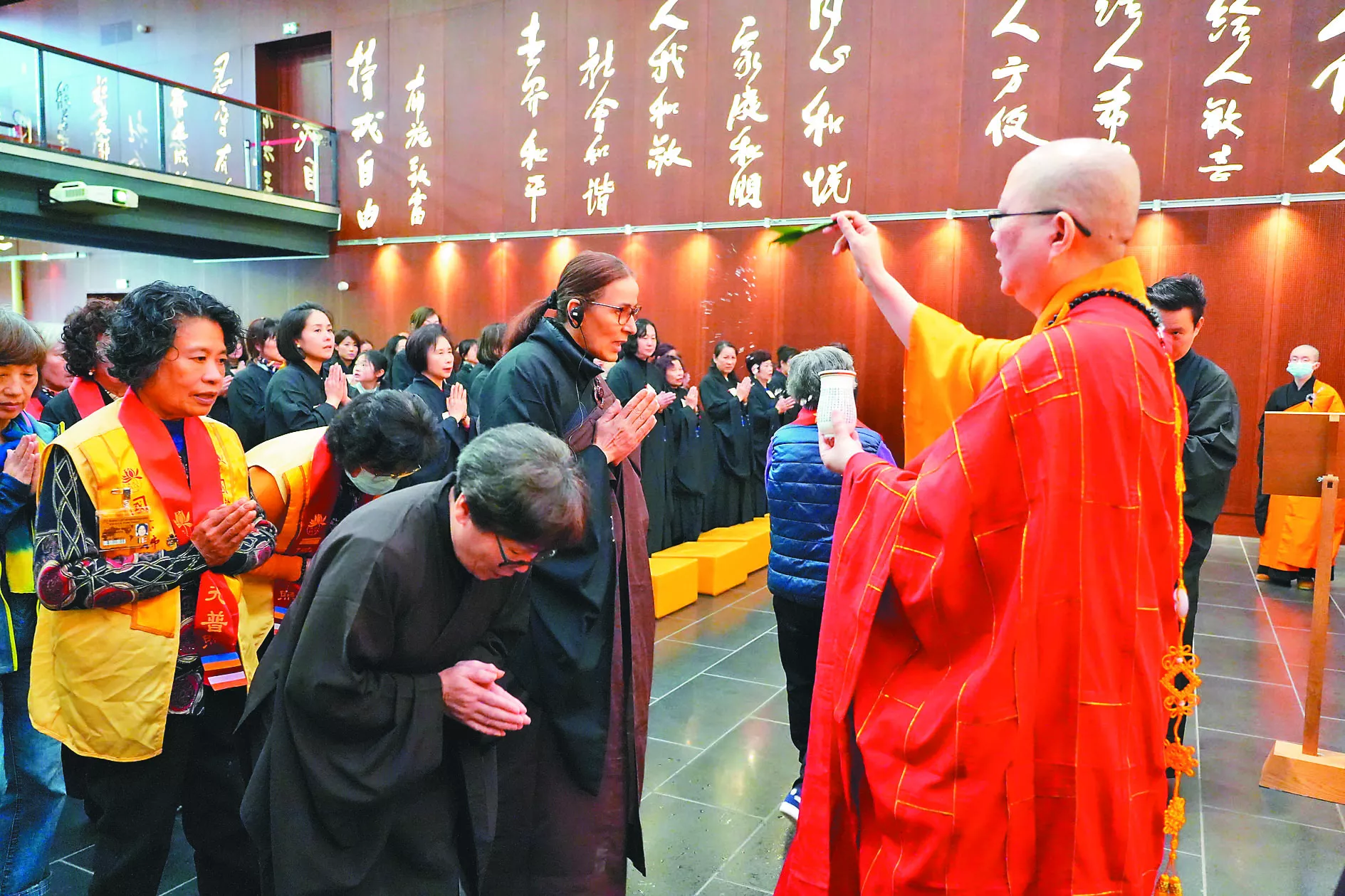 生命有依靠  巴黎、倫敦佛光人皈依三寶
