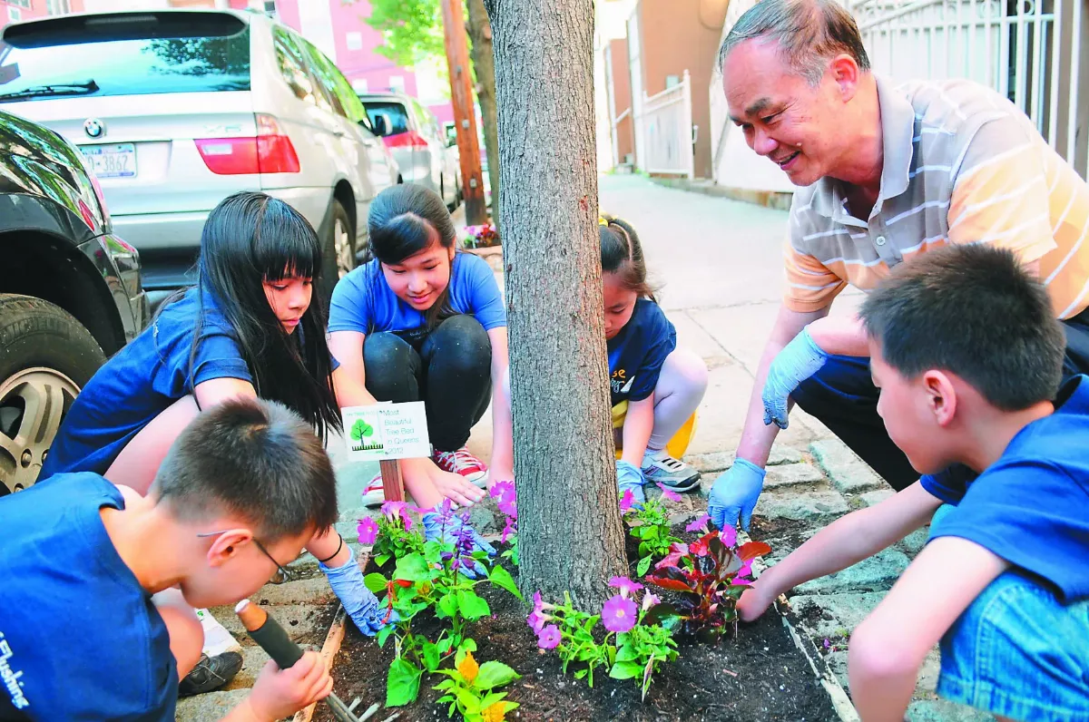 除草後眼紅腫  染微孢子蟲角膜炎