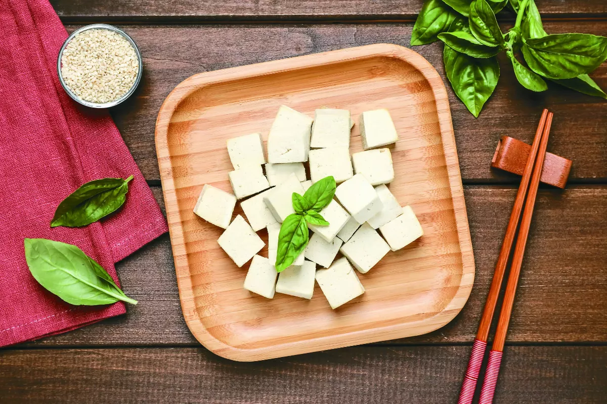 容易落枕肩頸痠痛 吃堅果豆腐可改善