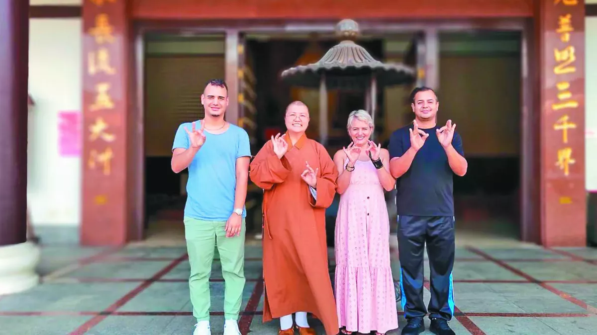 第一屆如來之子   向如來寺致謝