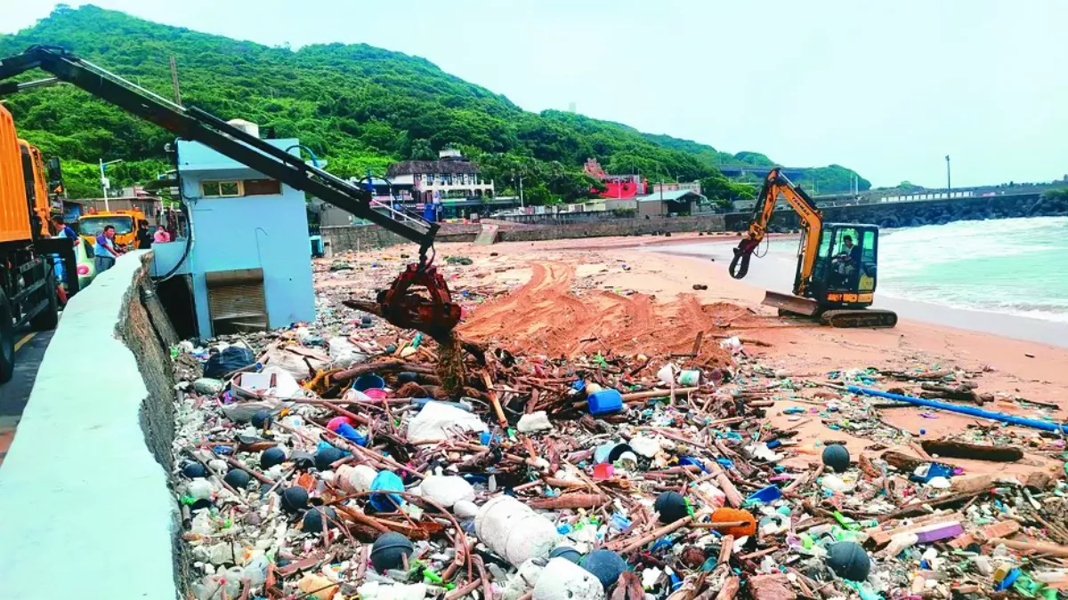 向海致敬清廢４年 台灣海岸髒亂依舊