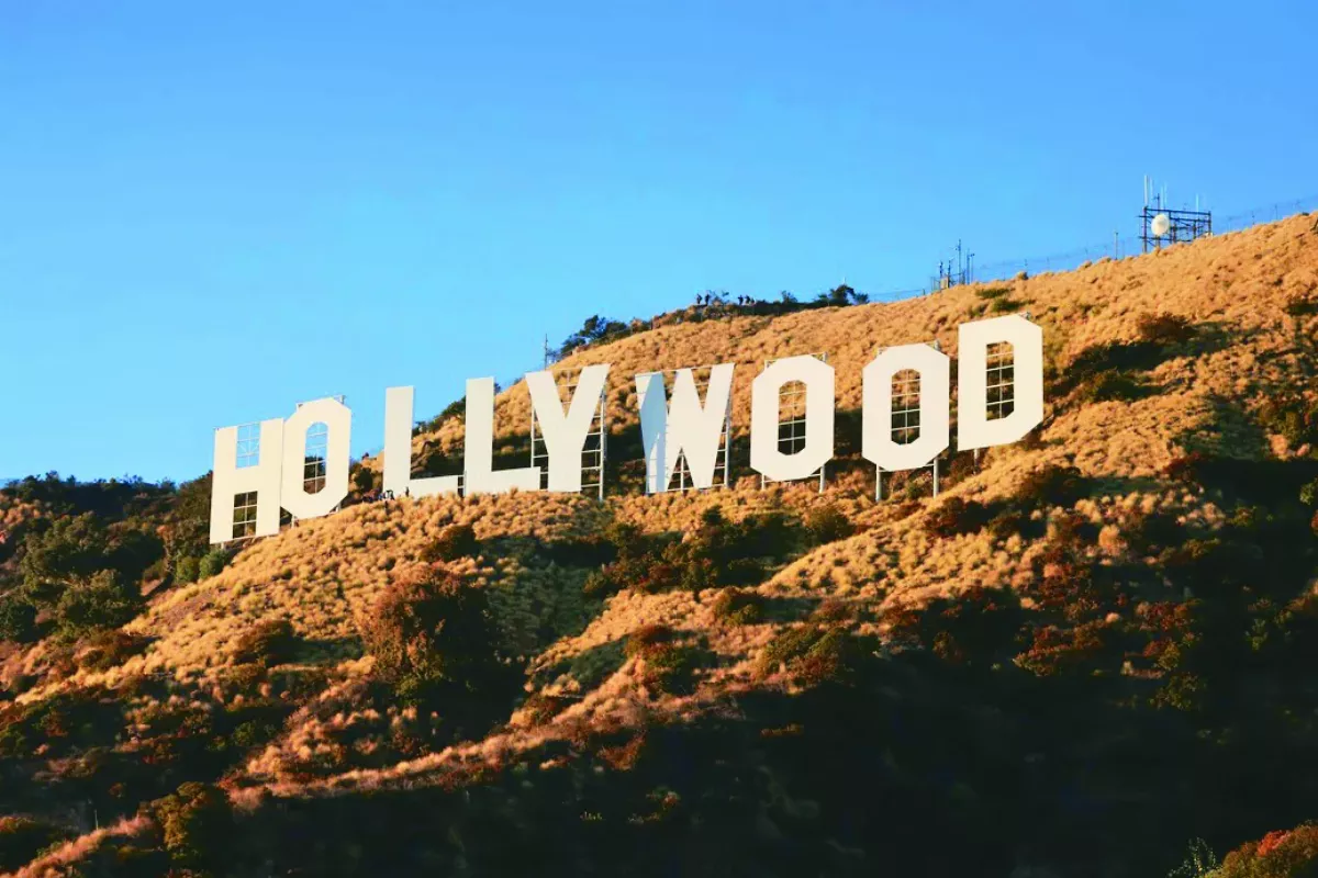 Hollywood標誌 設置100周年慶