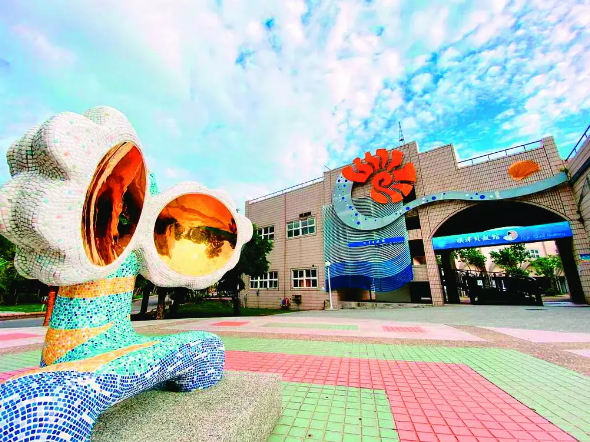 高雄．旗津 沙洲離島南國風 繽紛浪漫夕陽紅