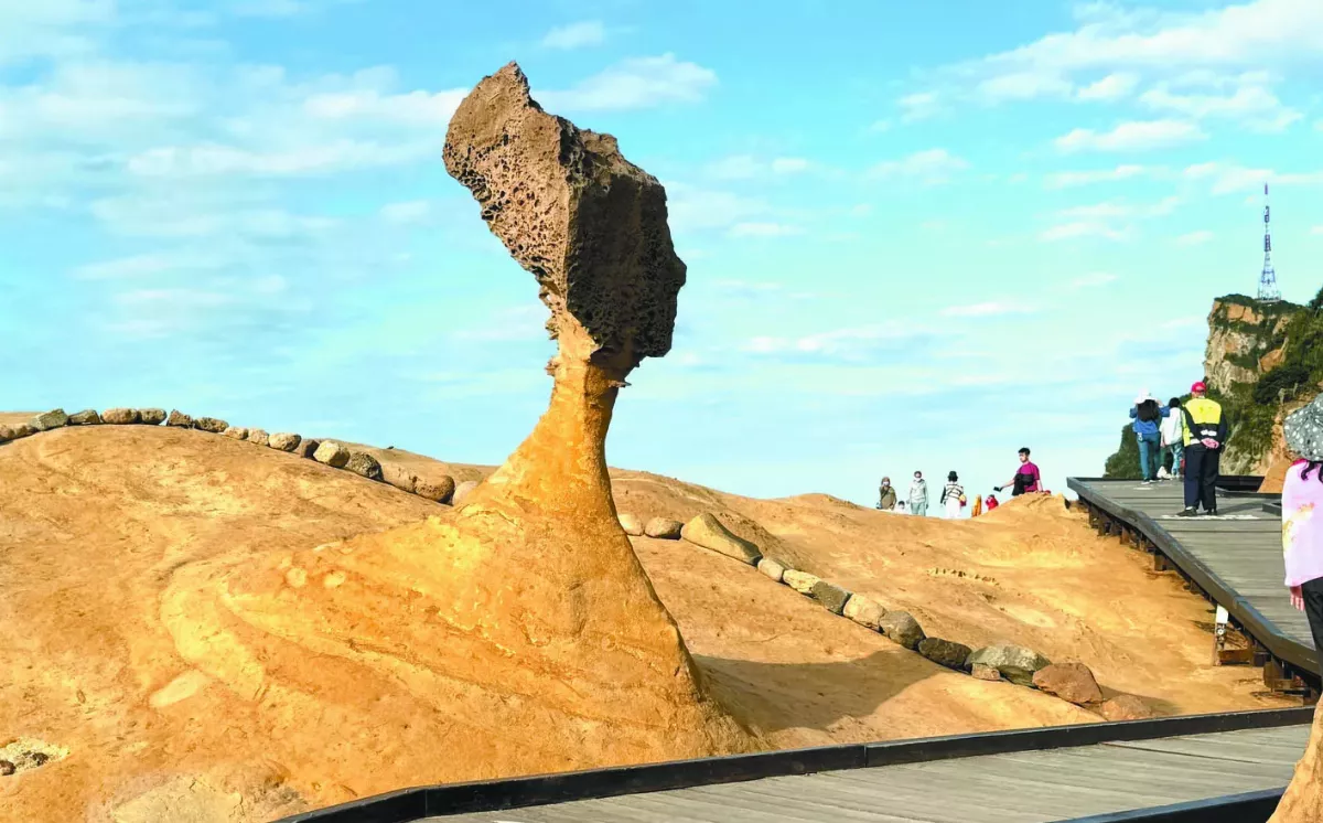 象鼻岩崩 女王頭頸圍剩118公分