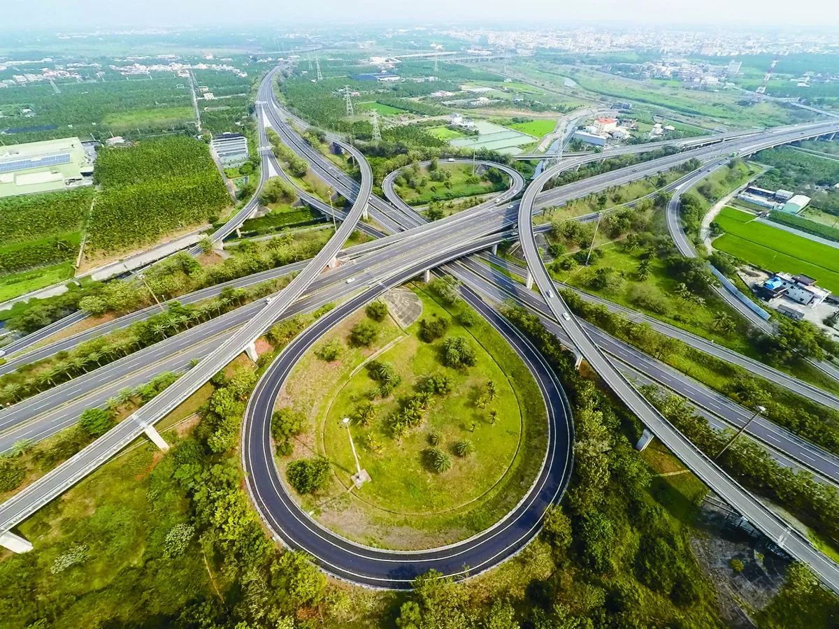 【歷史點滴】縮短南北距離的中山高速公路 上