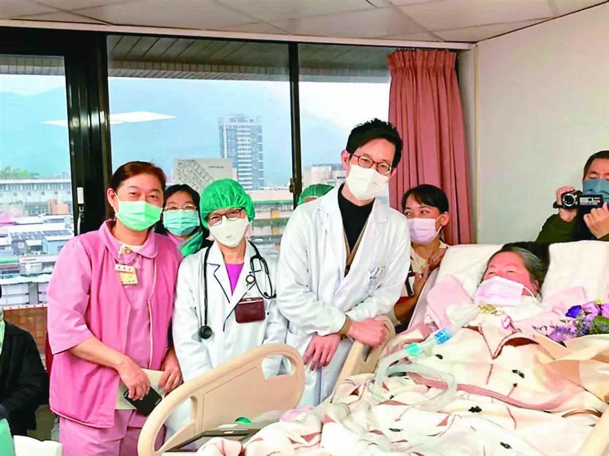 漸凍鋼琴家  眨眼奏出感人音符