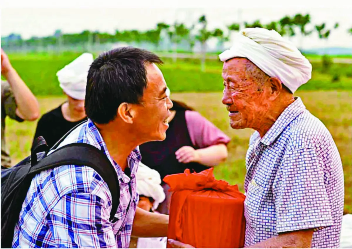 靈魂擺渡人 20年義送老榮民回家
