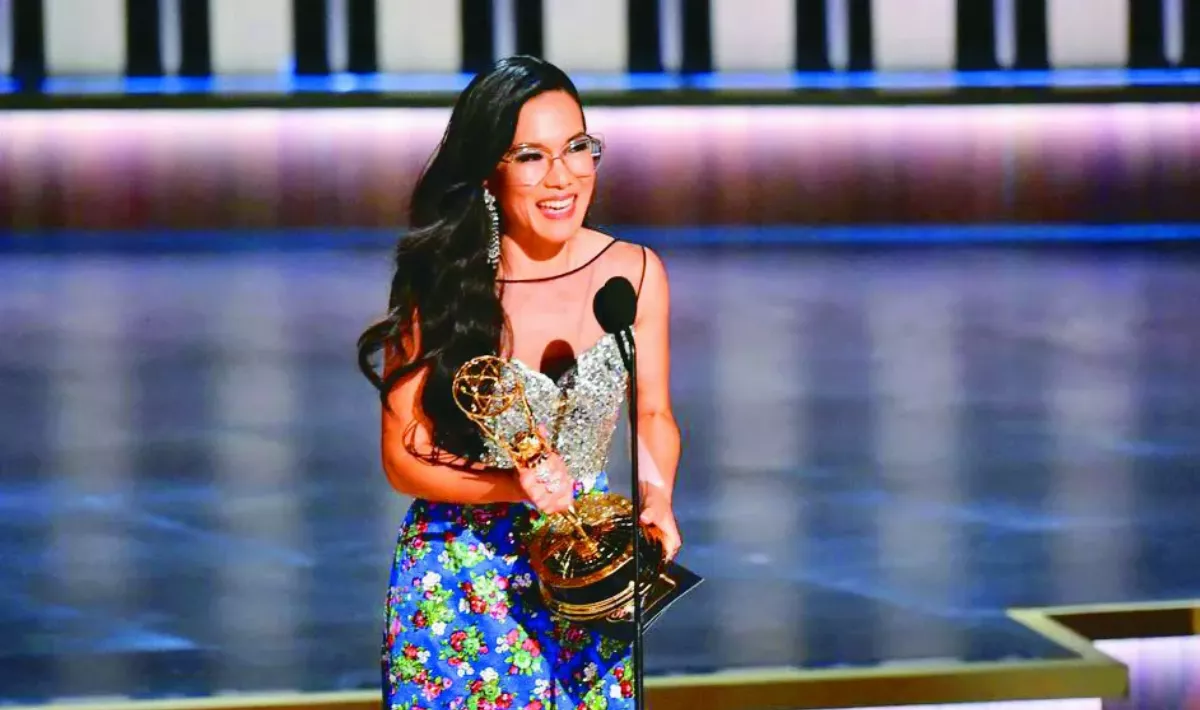 黃艾莉 艾美獎首位亞裔視后