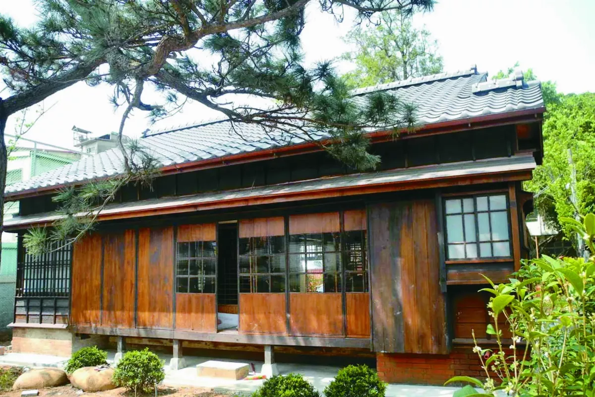 新竹．新埔 三街六巷義民亭 九降風吹晒柿餅