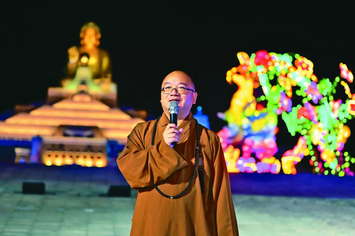 佛光山光照大千 一睹巨龍傳說 