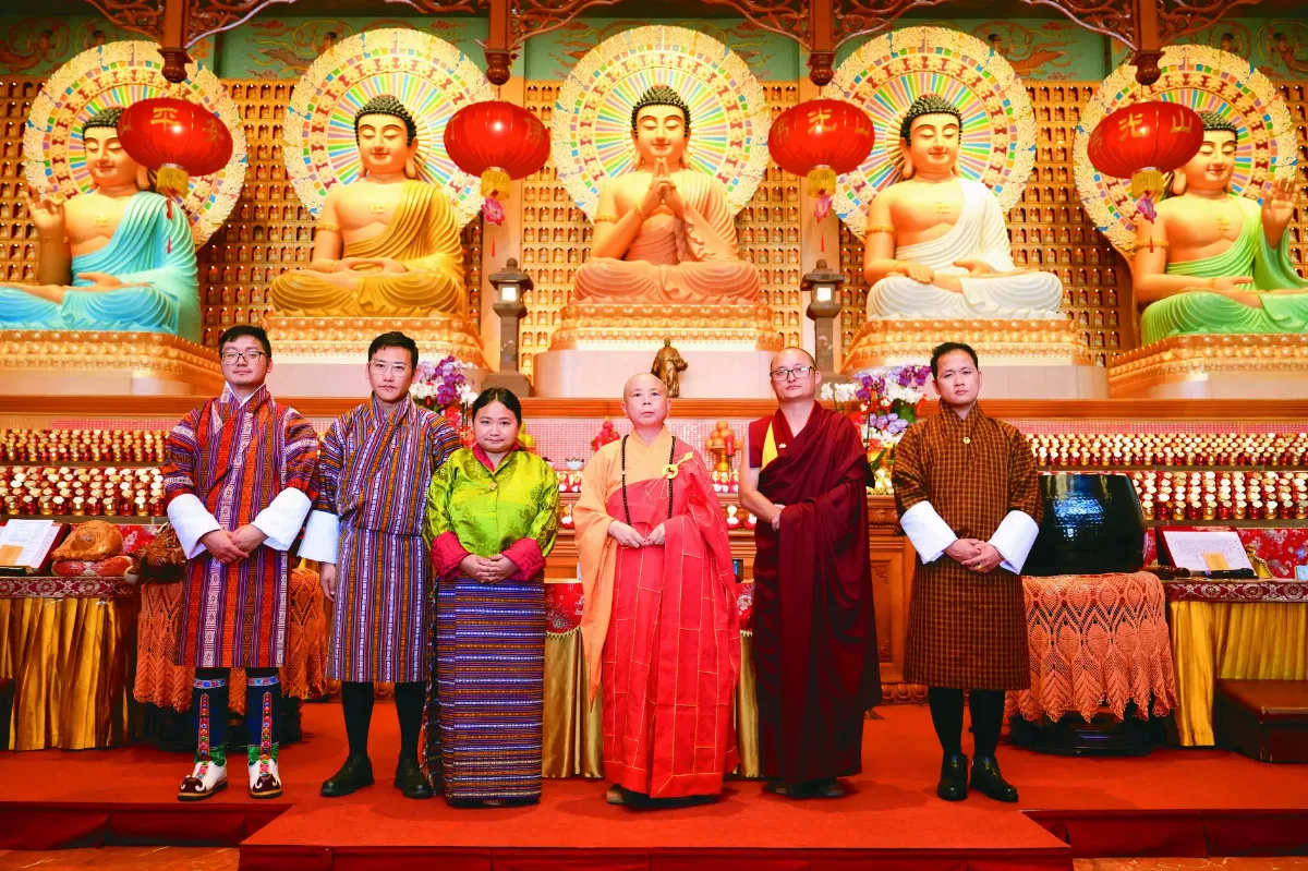 南天寺迎接龍年 頒贈獎學金培育人才