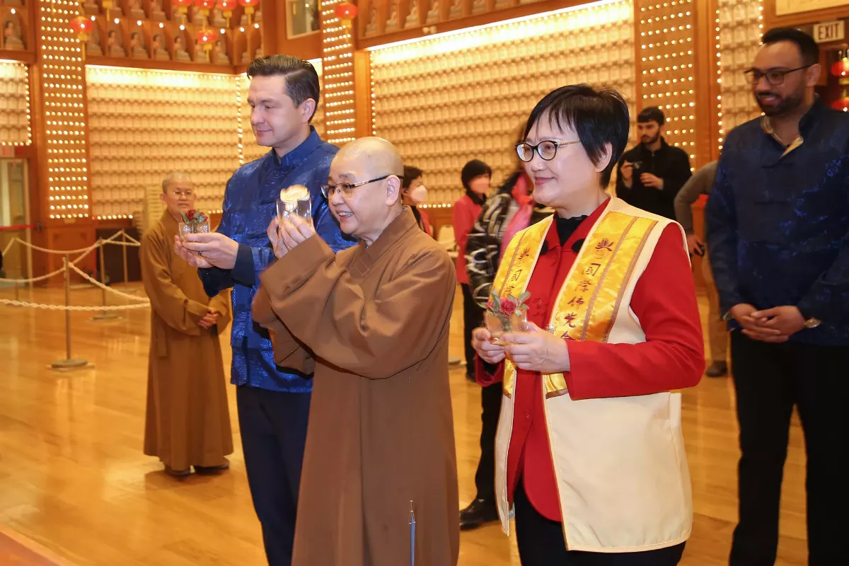 Canada Conservative Leader Pierre Poilievre Visits Fo Guang Shan Toronto Celebrates Lunar New Year